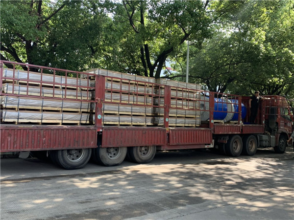 鋁板發貨裝車圖片